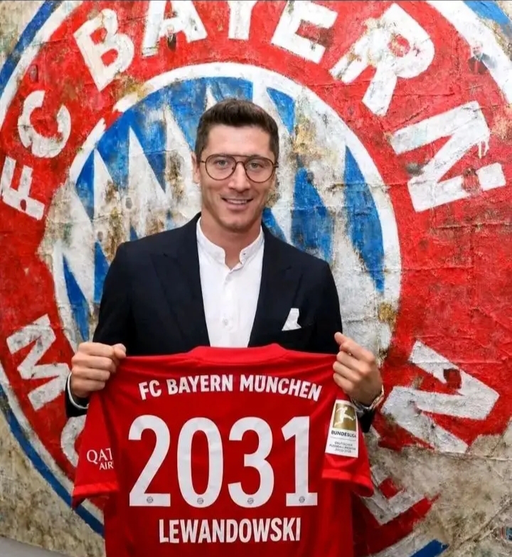 🚨💣🔴 LEWANDOWSKI HOMECOMING EARTHQUAKE! 👑🔥 Bayern Munich Legend Robert Lewandowski COMPLETES a Sensational Return to the Allianz Arena — A Tear-Jerking Reunion That Shakes World Football as the Polish Goal Machine Declares: “Bayern Is My Blood, My Family, My Destiny!” ⚽🏆❤️🌍😱