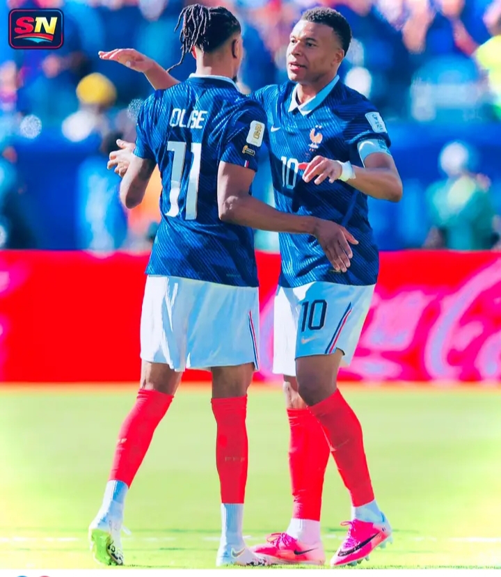 🚨💣👑 MBAPPÉ–OLISE BOMBSHELL! 🇫🇷🔥 KYLIAN MBAPPÉ DECLARES MICHAEL OLISE “THE PLAYER OF THE PRESENT AND THE FUTURE” — BUT OLISE STUNS FOOTBALL WITH A HUMBLE RESPONSE! 😱⚽🌍 “I’M A PLAYER OF THE PRESENT FOR NOW” 🔝💎 A GENERATIONAL TALENT EARNS THE ULTIMATE PRAISE FROM FRANCE’S SUPERSTAR WHILE KEEPING HIS FEET FIRMLY ON THE GROUND! 🚀🏆