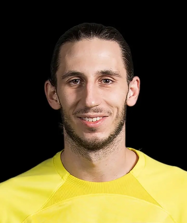 🐺⚽ Beim VfL Wolfsburg sorgen derzeit unbestätigte Gerüchte um Torhüter Kamil Grabara für Aufsehen. In sozialen Medien wird behauptet, dass der Keeper vom Verein suspendiert worden sei. Bislang gibt es jedoch keine offizielle Bestätigung für diese Berichte. 😱 Die Spekulationen haben unter Fans und Beobachtern für Diskussionen gesorgt, während viele auf eine Stellungnahme des Vereins oder des Spielers warten. Fazit: Derzeit handelt es sich um Gerüchte, deren Wahrheitsgehalt nicht bestätigt ist. 🚨🧤🐺⚽