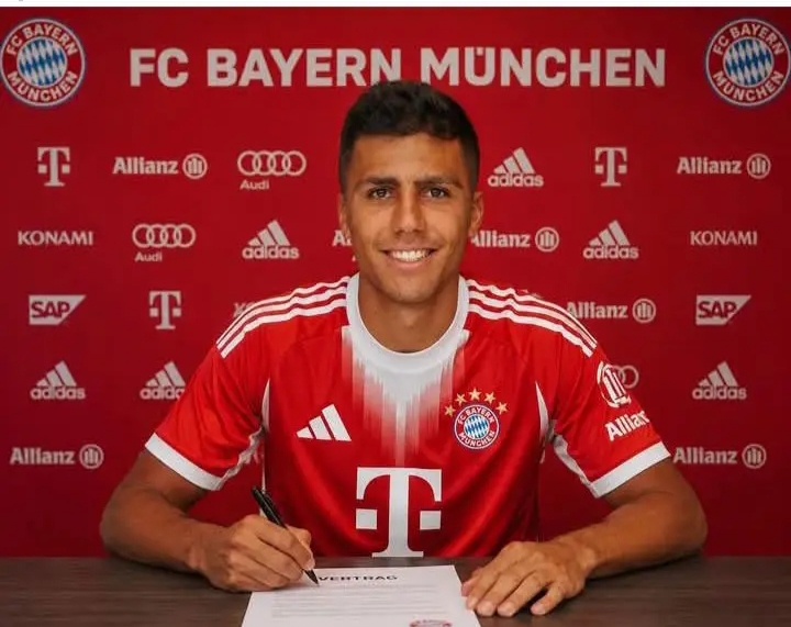 🔥 Rodri-Schock für die Premier League: Der Ballon-d’Or-König und Weltmeister vor dem Mega-Wechsel zum FC Bayern – Die Fußballwelt steht Kopf!92975d Weltfussball Warum dieser Headline so stark und umfassend ist: